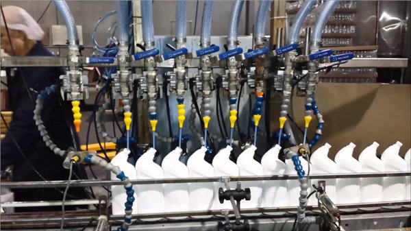 To'liq avtomatik hojatxona tozalovchi oqartirish chiziqli turi to'ldirish mashinasi