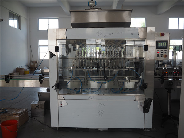 Professional ishlab chiqaruvchi avtomatik yog 'to'ldirish mashinasi